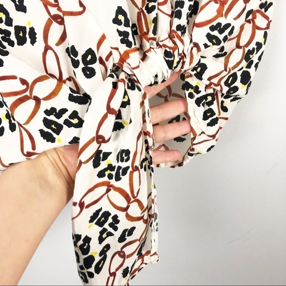 Corey Lynn Calter Tina Side Tie Short Sleeve Leopard Top White Casual Work - Picture 4 of 6